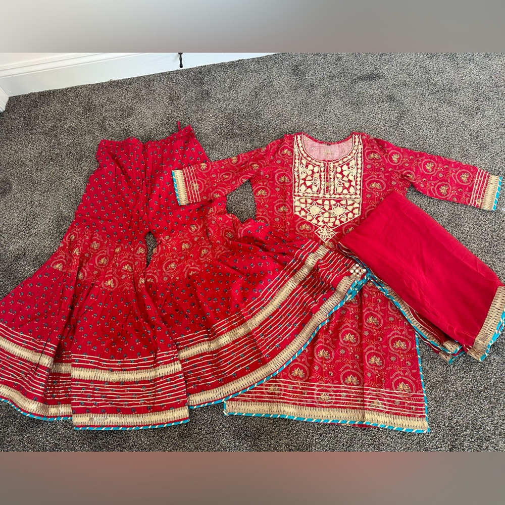 Indian gharara.Indian sharara.Brand new gharara/sharara.Pakistani/Indian suit